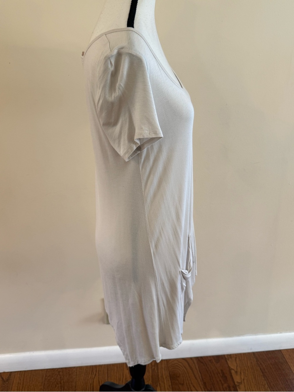 Philosophy Light Beige Scoop Neck Tunic with Front Pockets Size small - Picture 3 of 7